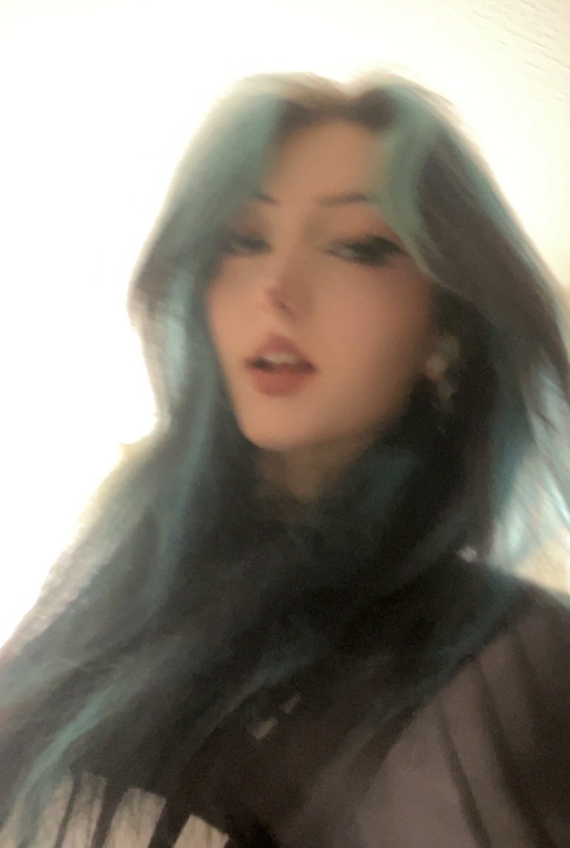 soph~21 tweet media