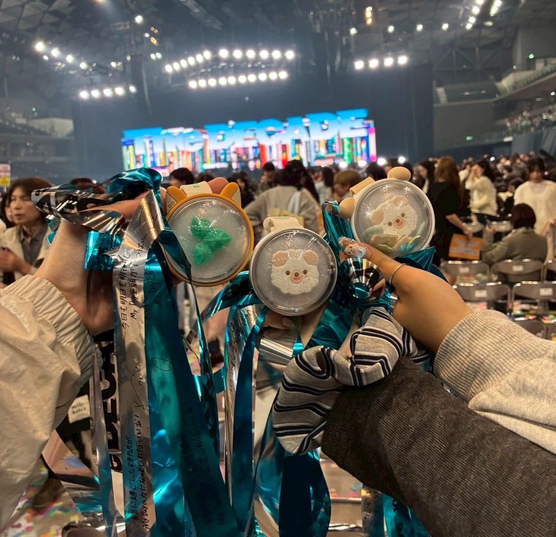 ai tweet media