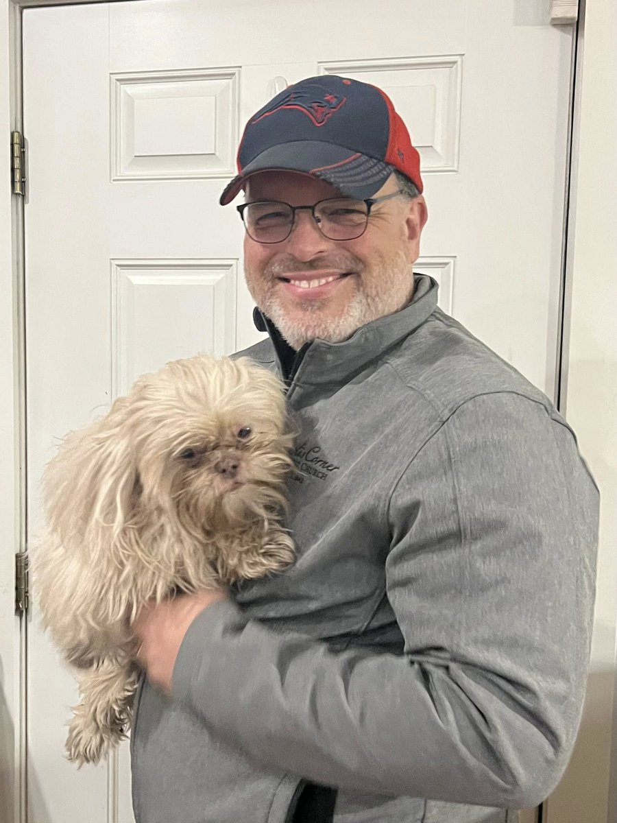 SistersInBiz's tweet image. "After 4 days on the run, Isabel was safely trapped! Her worried family is overjoyed"
Thank you for sharing:
@BellaMig
@magmug1259
@Djjake8081
@LorettaLT2025
@Providence__Guy
@SMWesterly 
#RI #Rhodeisland 
Reunite Pictures: