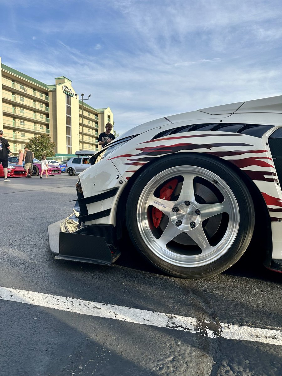 Sue Vang tweet media