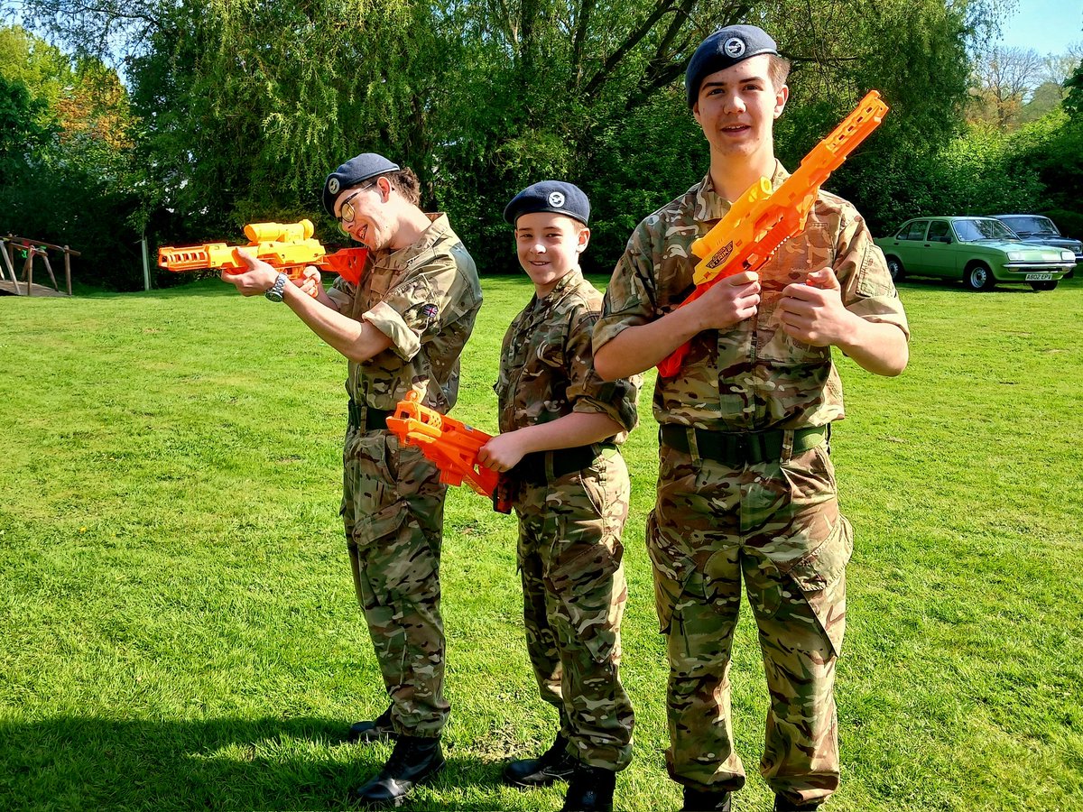CallaghanD31604's tweet image. Fabulous day out in the open air of the Kersey Mill car show with #1331stowmarketsquadron air cadets 
Sunshine all day, lot of interactions &amp;amp; raffle ticket sold as part of our fundraising 
#sunday #volunteering #RAFAC #itswhatwedo