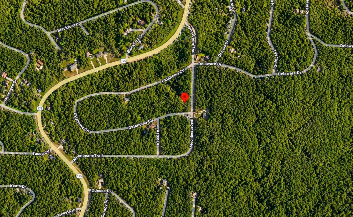 HousesLink's tweet image. 0.8 Acres for Sale in Cherokee Village, AR for $6K. No HOA fees. City utilities available. Paved road access. 
For more details, click the link below
landcentury.com/land-for-sale/…

#landcentury #land #landforsale #fyp #reels #Arkansas #buyland #foryouシ #realestate #property #sale