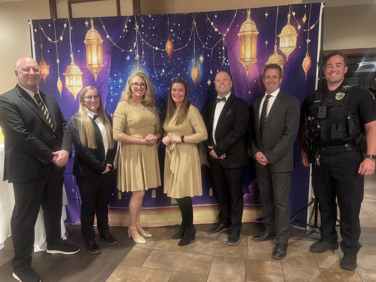 FZE AP Hullinger tweet media