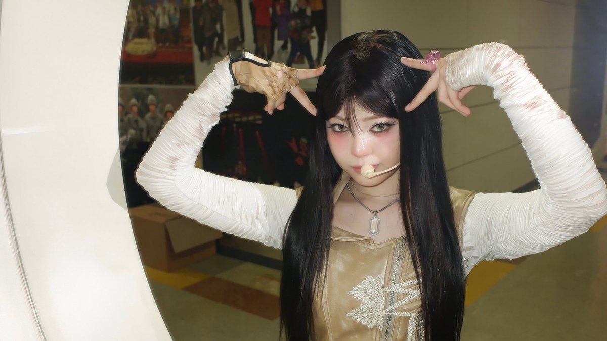 selfolssi ♤ tweet media