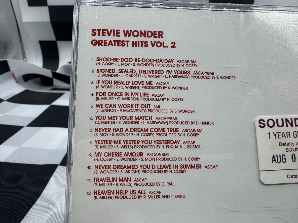 WilliamJGraham's tweet image. Check out Stevie Wonder- Stevie Wonder's Greatest Hits Vol. 2   CD  MOTOWN ebay.us/m/yixhrk #eBay via @eBay 
Stevie Wonder's Greatest Hits Vol. 2 is a compilation CD featuring some of the iconic artist's most beloved songs. Released in 1971 under the Motown record label,