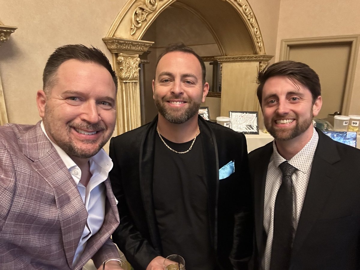 JustinGarbacz3's tweet photo. Great Benefit last night for the B/G Club! #getitwithgarbacz https://t.co/baf41QRrmd