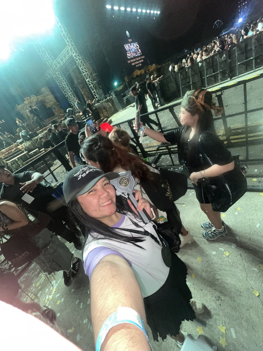 Rochelle Laira tweet media