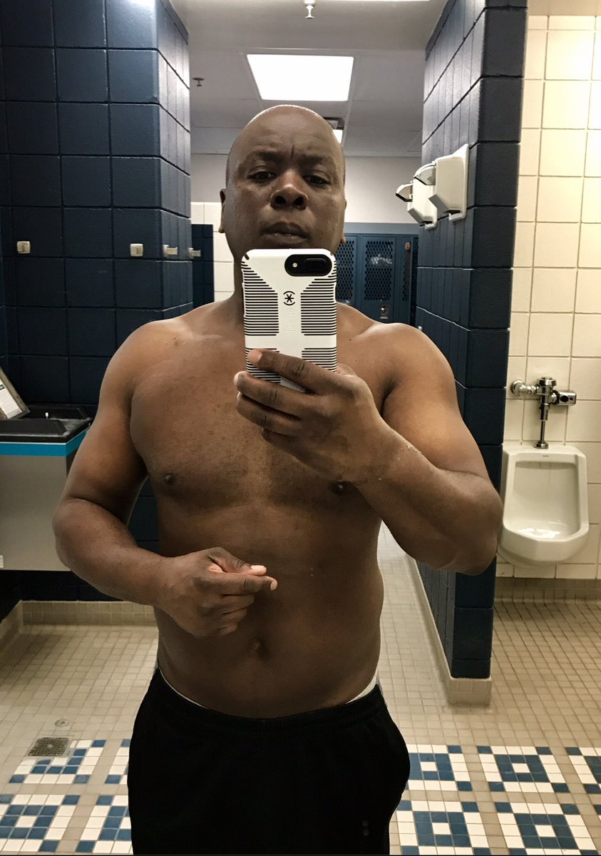 KRay46619's tweet photo. Gym time🤐🤐🫣🫣 https://t.co/DStjRD6cca