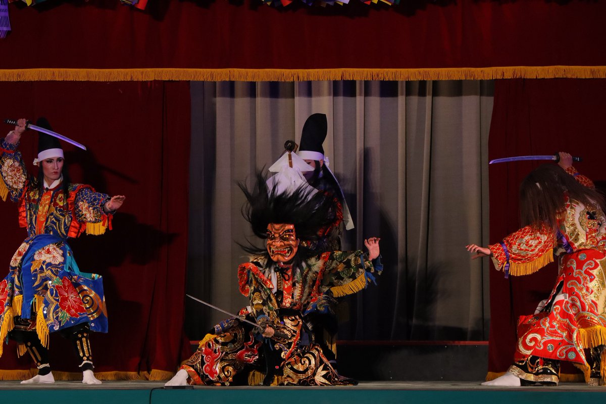 TS_0471's tweet photo. 先日は吉和神楽競演大会を見に行ってきました！毎年健康診断と被ってて途中参加ばかりでしたが今年は最初からじっくり鑑賞することができました。出演された団の皆様熱演お疲れ様でした🙇 https://t.co/AykWUZWRzd