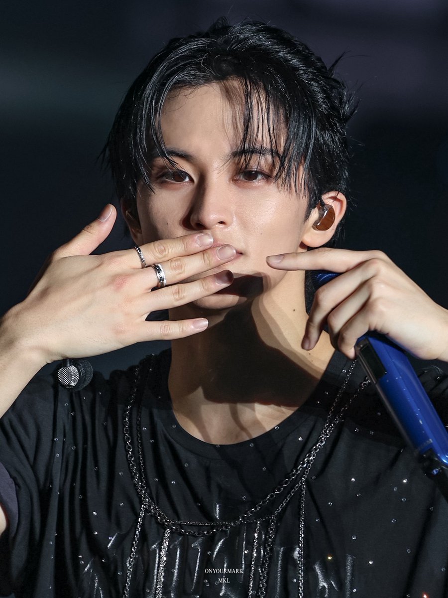 onyourmark_mkl's tweet image. 260321

난 이제 니가 날려주는 손키스 아니면 못받겠다고..

#마크 #MARK