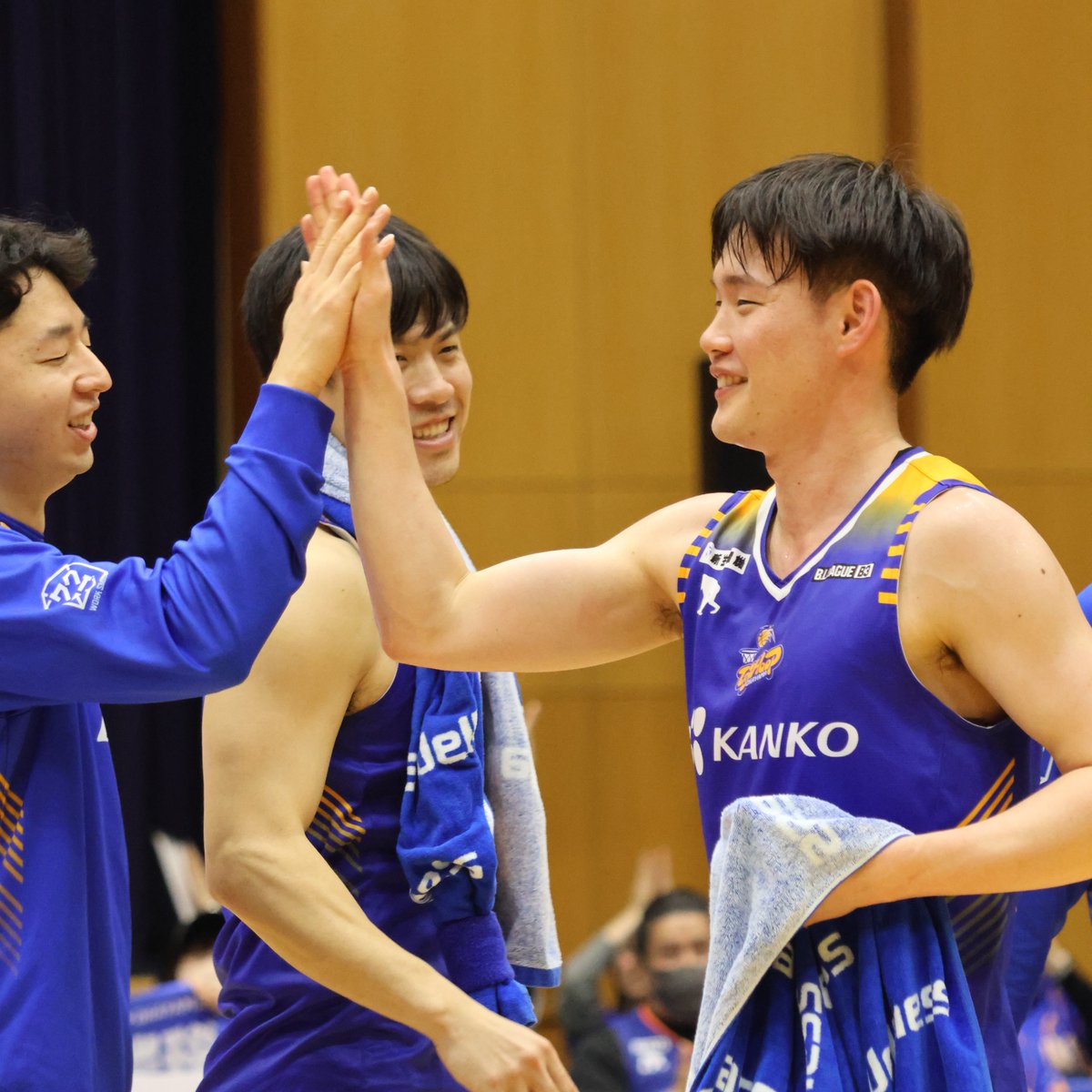 kijitaro2004's tweet image. 新人なのに、PGが欠ける中、踏ん張ってくれてありがとう🙇‍♂️
PO第２戦のブザービーターは長く語り継がれるはず スーパーでした😉👏
#中村瑞樹 #MVP #トライフープ岡山