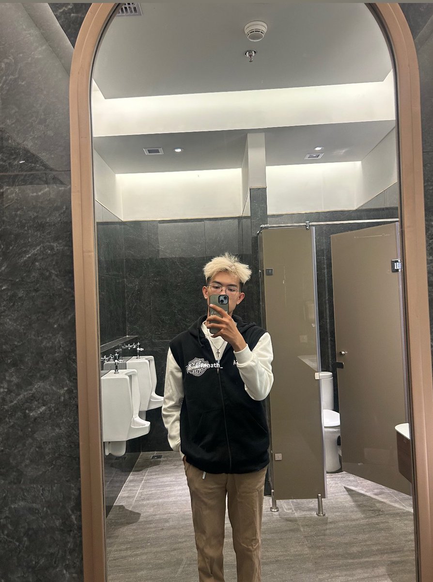 yutaleonathan tweet media