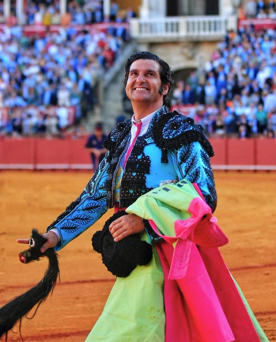 suspiros y olé tweet media