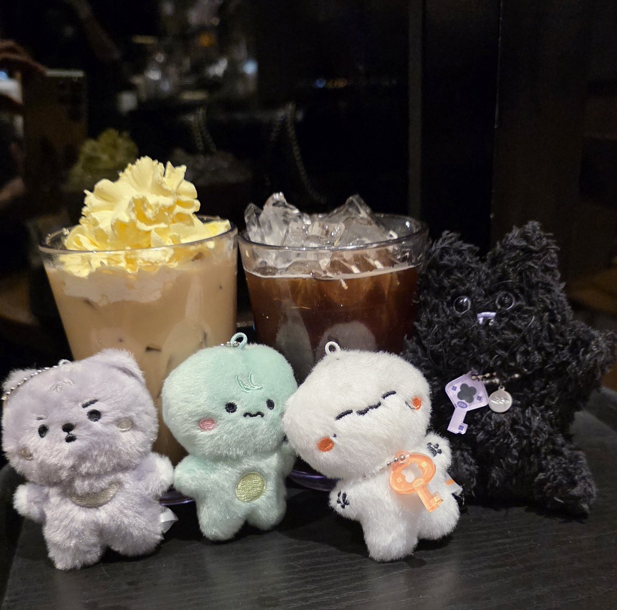 asilmai's tweet photo. 드디어 인형을 안 까먹고 갖고 나왔다 https://t.co/gVq8JsVDI8