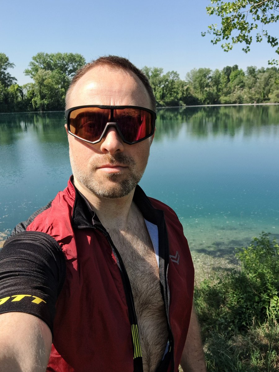 il_jo85's tweet image. Visto la domenica di sole, e non andavo in montagna a camminare ...allora via in sella 🚲🐐 #mountainbike #man #altapadovana #sipedala