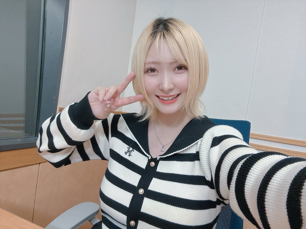 白石晴香 tweet media