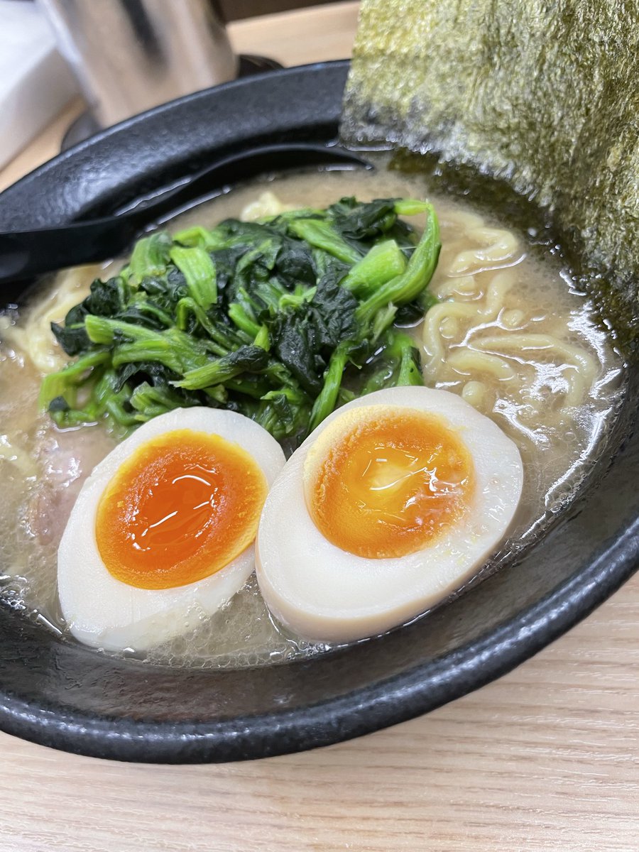 ビジュアル撮影でした〜。髪伸びたな〜
珍しくニッコニコなの撮ってもらった！
チラシ早く見せたい！
 #ヴェニスの商人
#劇工房SD21
#西沢栄治