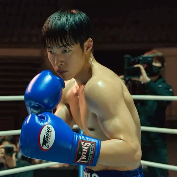 Ghazabass's tweet image. coba perhatikan otot otot gua yang bergetar itu bray #hot #superhot