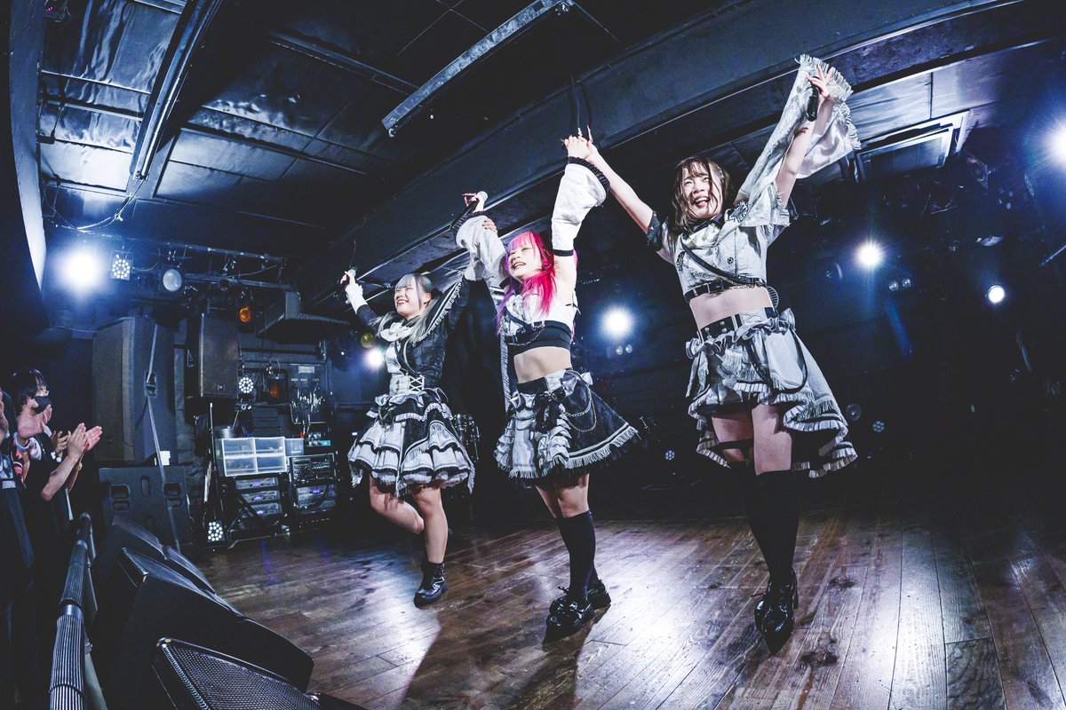 ダンプ・パーティン・ダンプ tweet media