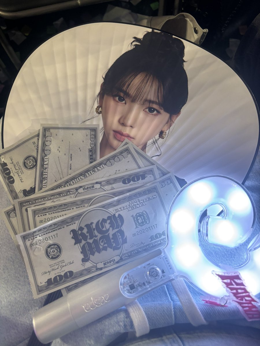 𝕄𝔸𝕂𝕆 tweet media