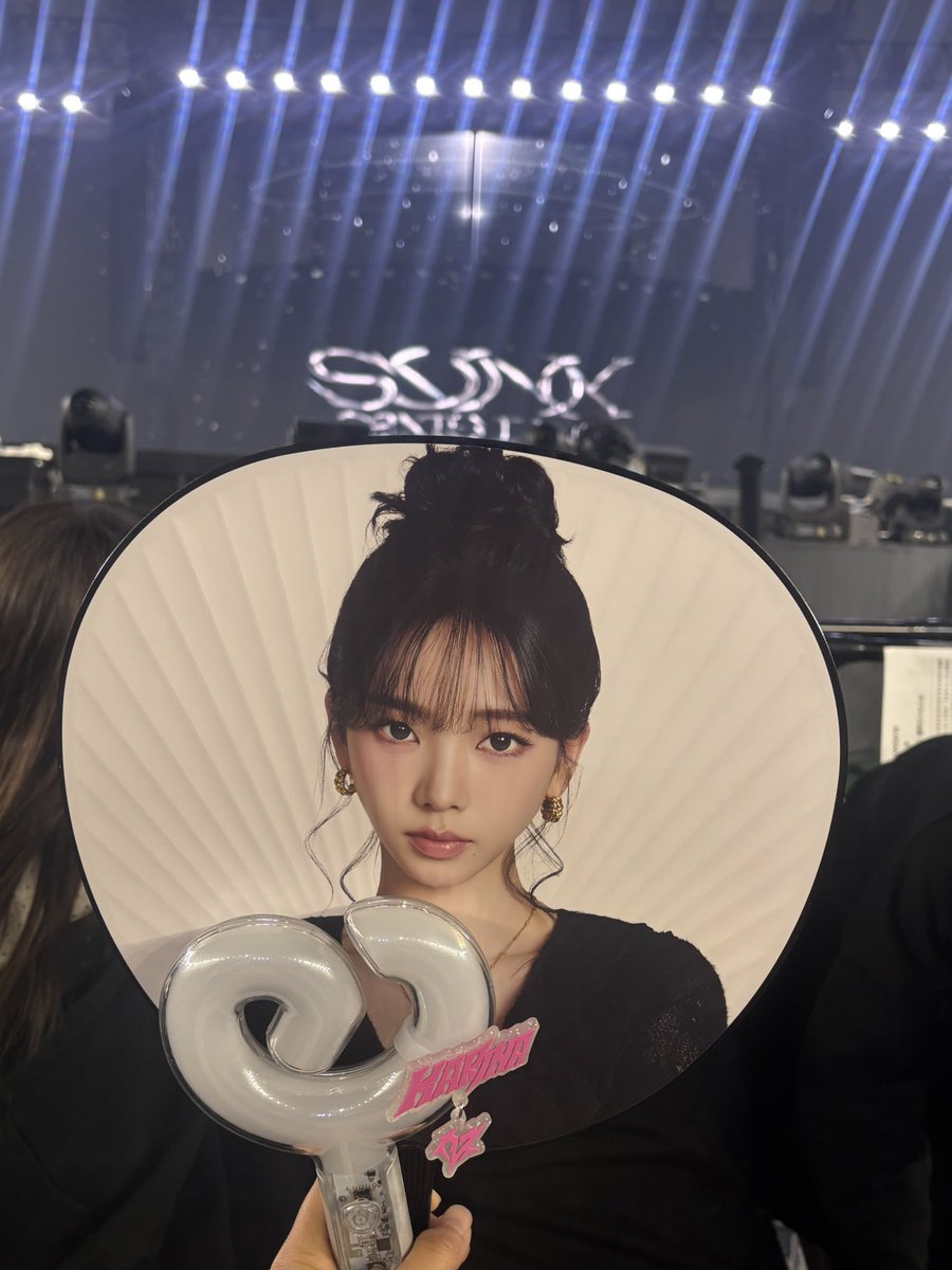 𝕄𝔸𝕂𝕆 tweet media