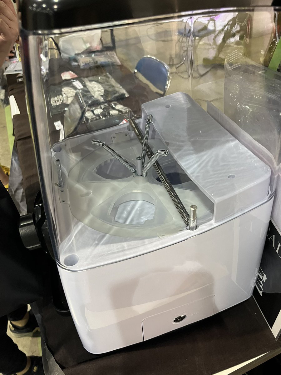 愛条ヒカル tweet media