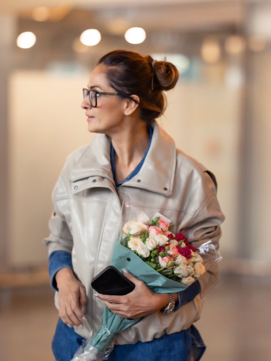 Weekendvibes_'s tweet image. Simran Bagga 🩶🤓

#Simran #SimranBagga