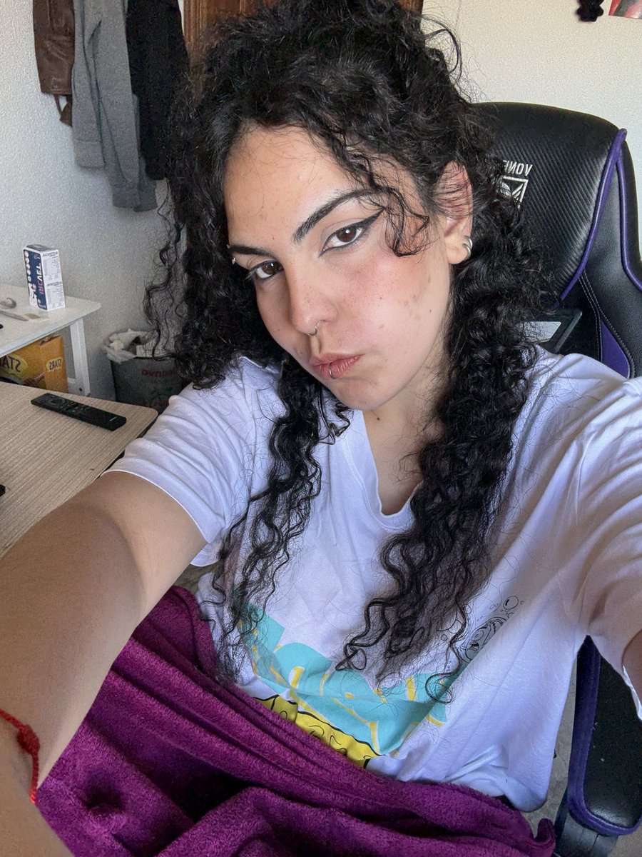 🍒 tweet media