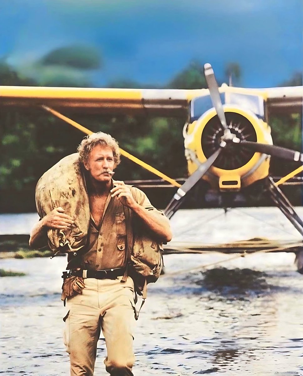 Hol's Locker tweet media