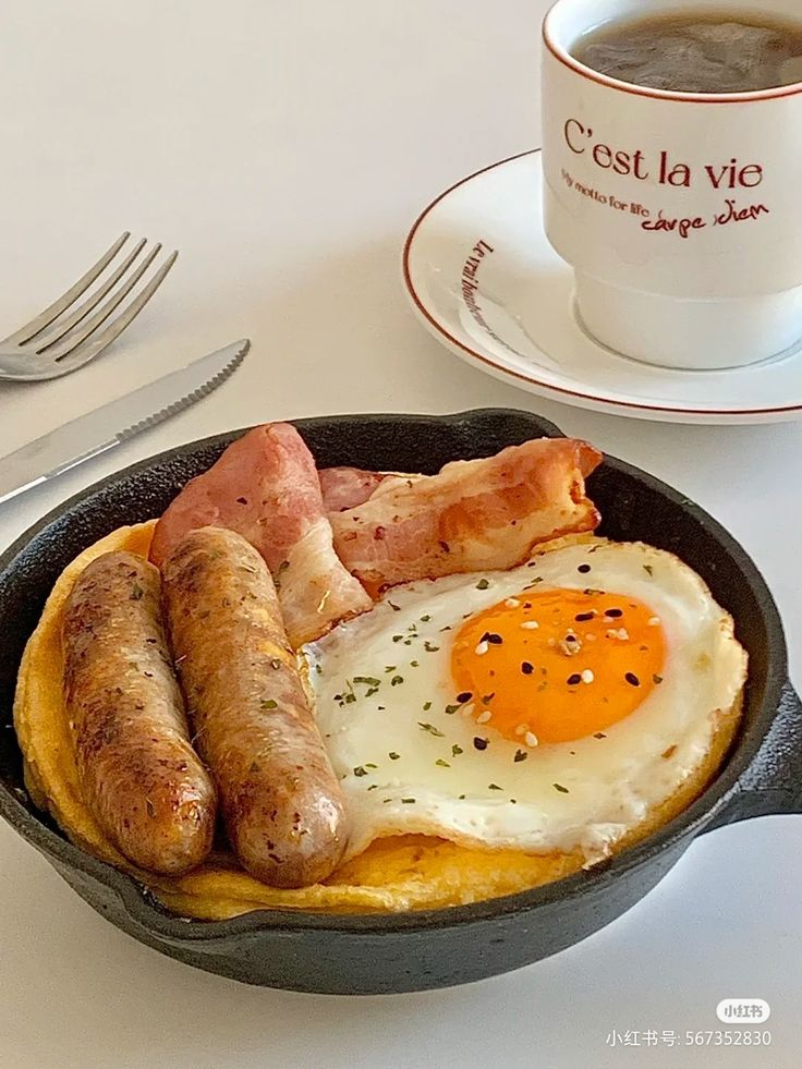 bilbilbites's tweet image. ♡-( ' u ' )_🥓 BUILD YOUR BACON BREAKFAST: FUN FOOD POLL
#Bacon #Pork #InteractiveThread #FoodPoll #Foods #BreakfastVibes