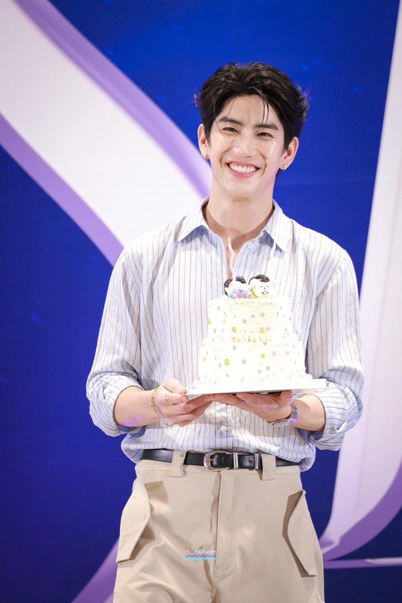 ฉะหยาม 🦈 tweet media