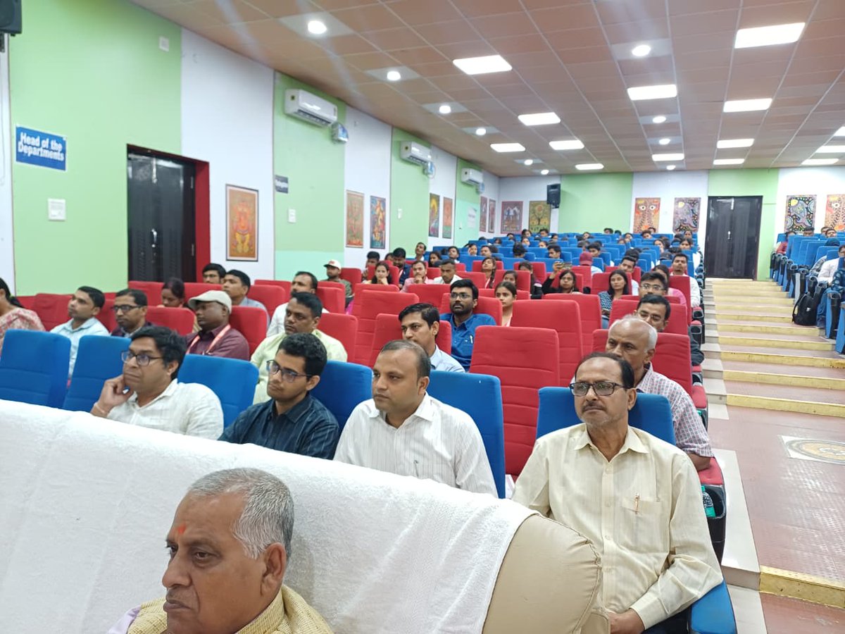 LNMU, Darbhanga will host the Inaugural Lecture organized under Prof. Dr. Nilambar Choudhary Memorial Lecture Series on 27 April 2026 at 10:30 A.M.
Dr. Nihar Ranjan Prof. (N.I.P.E.R Raebareli) will deliver a lecture on Characterization of Small Molecules by NMR. #LectureSeries