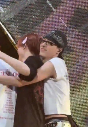 cher⭐︎ tweet media