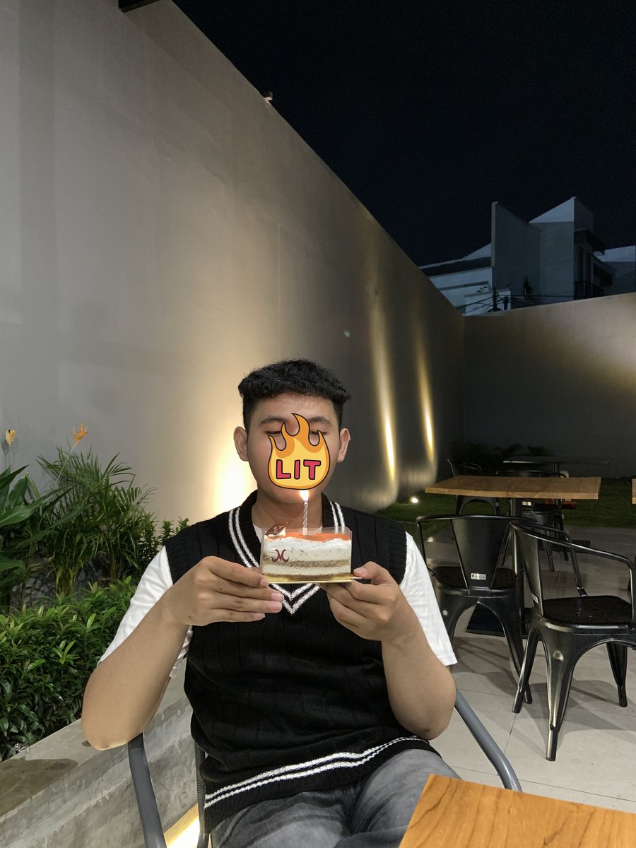 athaaa🪐 tweet media