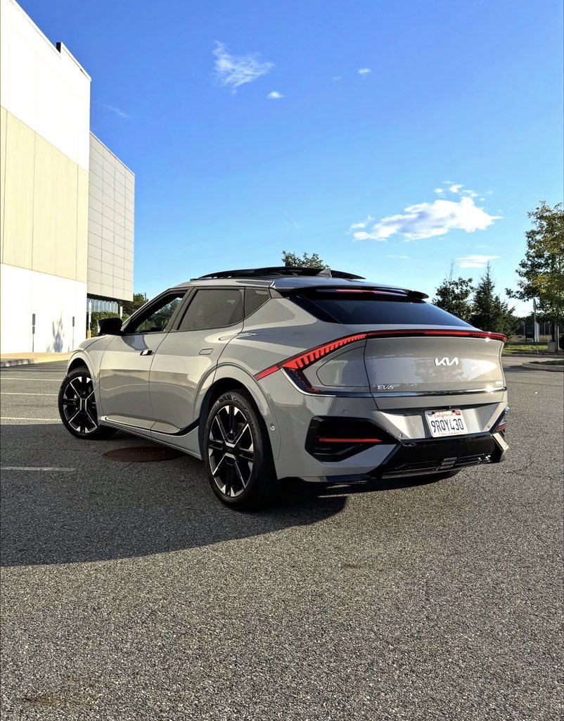 GrailArchive's tweet image. Not what people picture when they hear Kia

Kia EV6 GT-Line