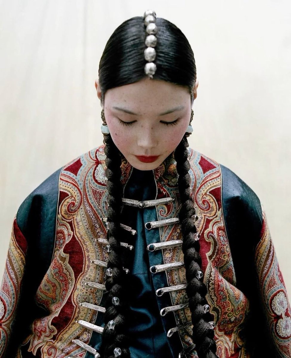 ArchVisionW's tweet photo. Not just beauty — a story of Kazakh roots 🇰🇿 https://t.co/7bmWRDq0x2