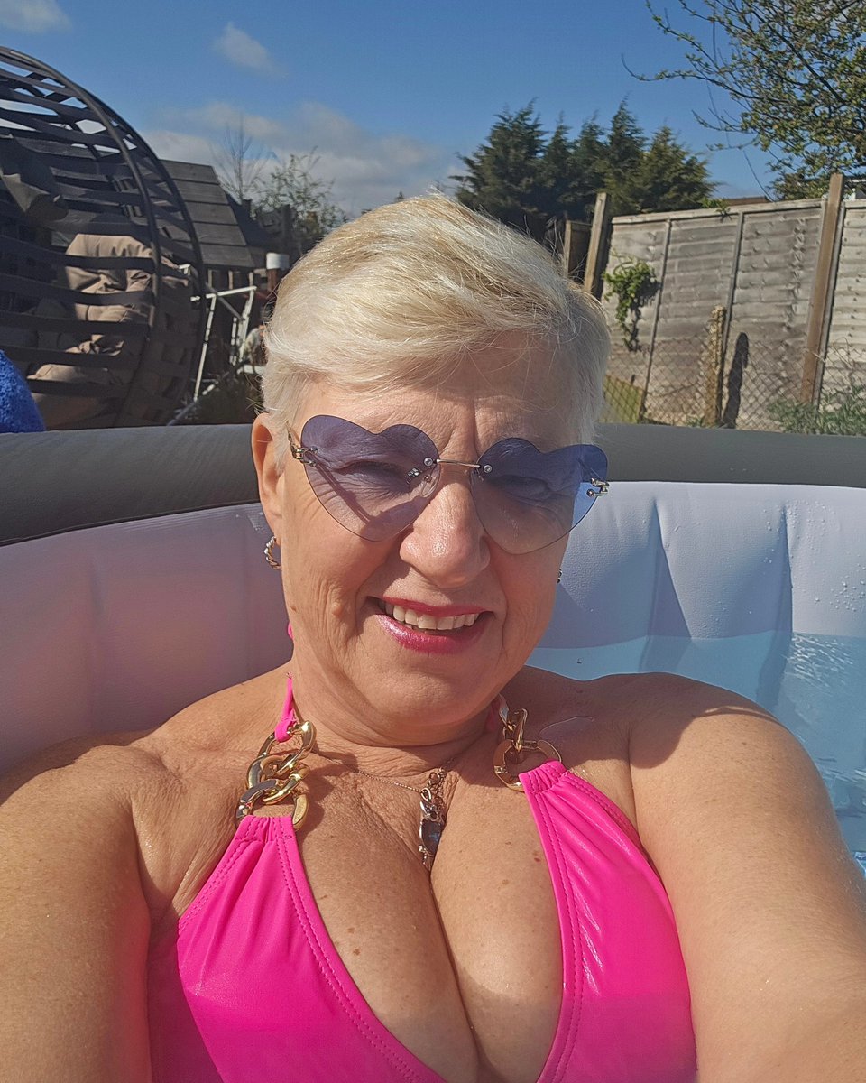 Debbie Murray tweet media