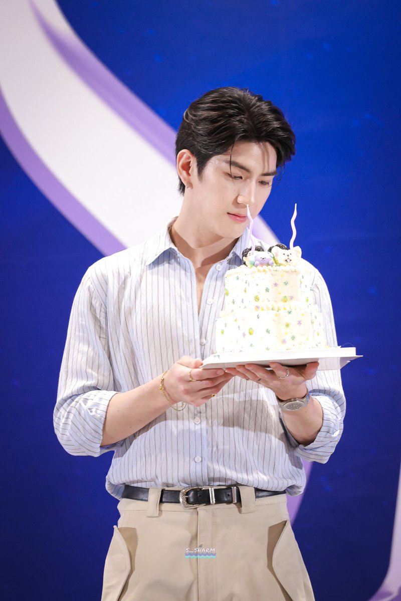 ฉะหยาม 🦈 tweet media