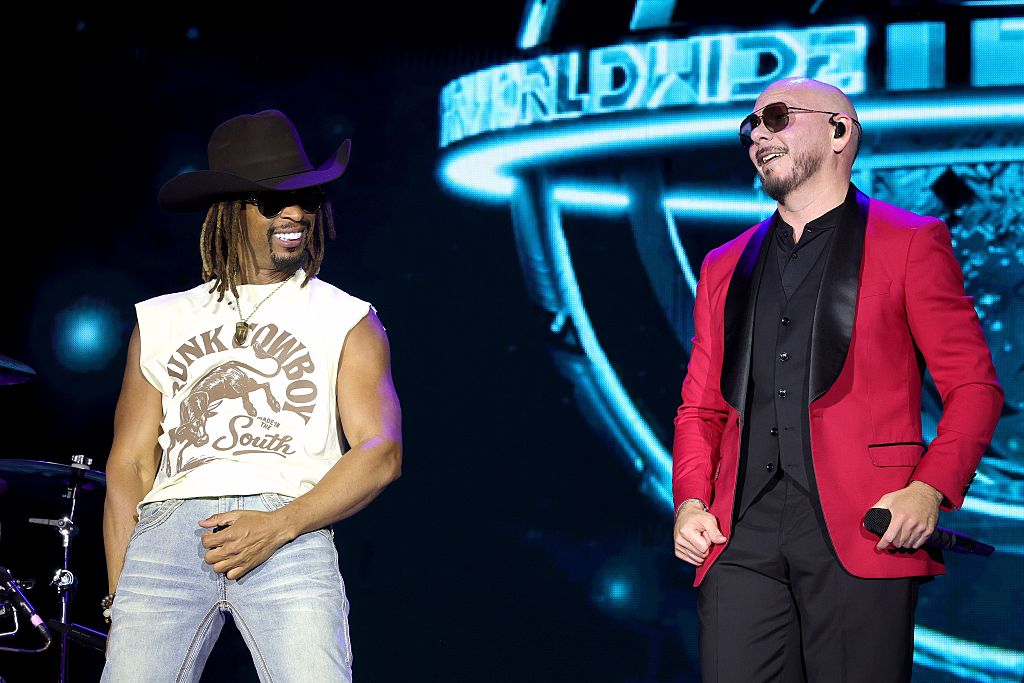 ksonSanDiego's tweet photo. Lil Jon and Pitbull takeover the Mustang at Stagecoach.
(Photo by Frazer Harrison/Getty Images for Stagecoach) https://t.co/5XHDSGOZVd