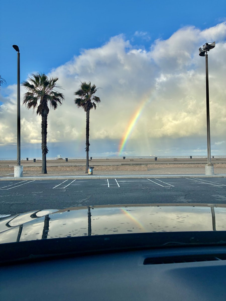 BeachStreaming's tweet image. Most Beautiful Catalina Rainbow #catalina #orangecounty #hb
