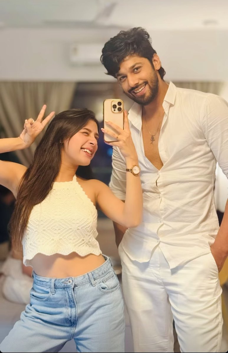 kuchnahichup's tweet photo. Finally the best #Adeer
Adrija the best girl in Baseer bhai life π§Ώ
#BaseerAli #BaseerBob https://t.co/GWrYbvWjcH