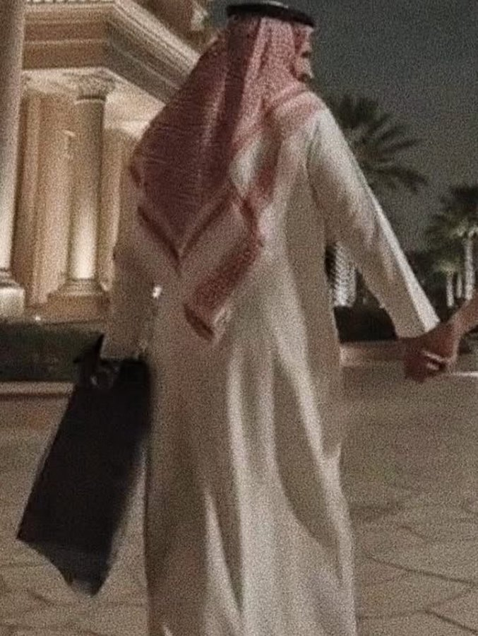 2innr's tweet photo. و مالحب إلا لمن أتى البيوت من أبوابها❣️❣️ https://t.co/BgKV7mpuGw