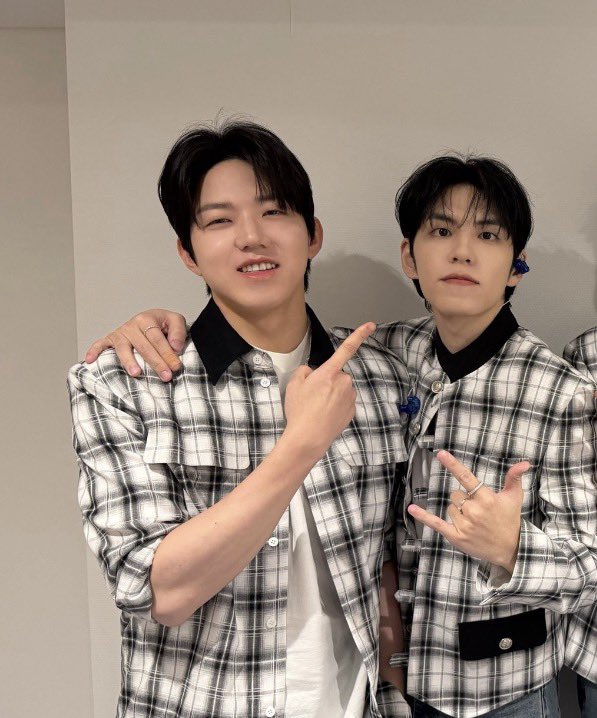 필월(slow) tweet media