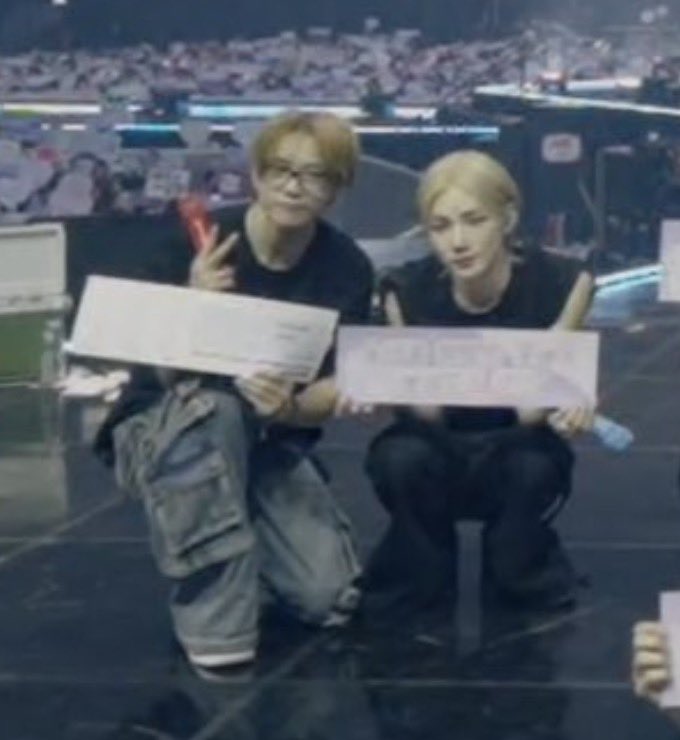 ‧₊ ᨳ julia ྀི .࿔ ¹¹ tweet media