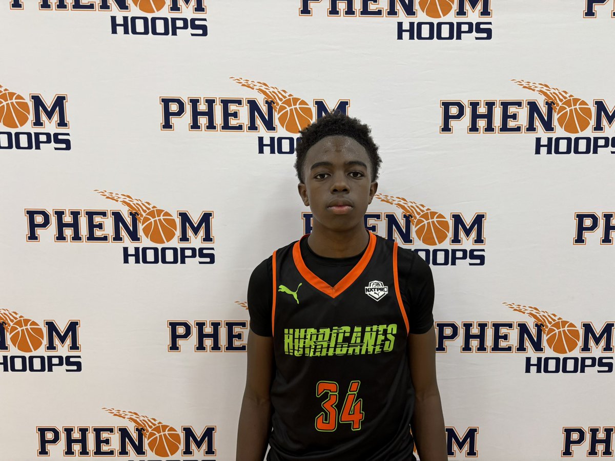 PhenomExposure's tweet photo. 2030 Khobe Fields (PCH 2030) plays great within the arc and creating his own looks. Made it hard for the defense to contain him throughout and finished with 11 points in the win. #PhenomChallenge @DecuirHunter https://t.co/DrqBPw6E5d
