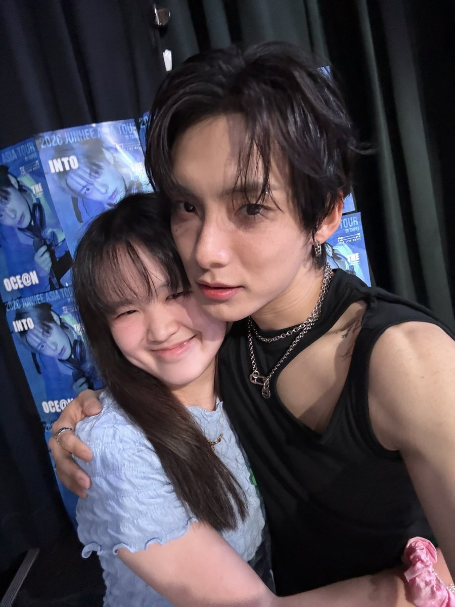 Jiaying 🍀🛋️🍯🐰🌻 tweet media