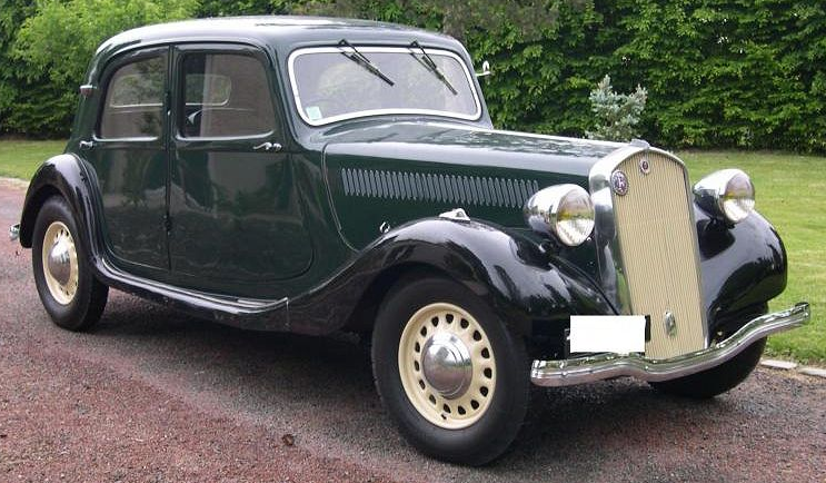 UltimativCars's tweet image. (Twitter's Untold) 1

Before #French🇫🇷 company #Corre (1895-1907) started the production of cars, they made bicycles.

When the founder left the company in 1907, the brand was renamed "#CorreLaLicorne", until 1934/35 to be then called #LaLicorne.

Production ended in 1950.