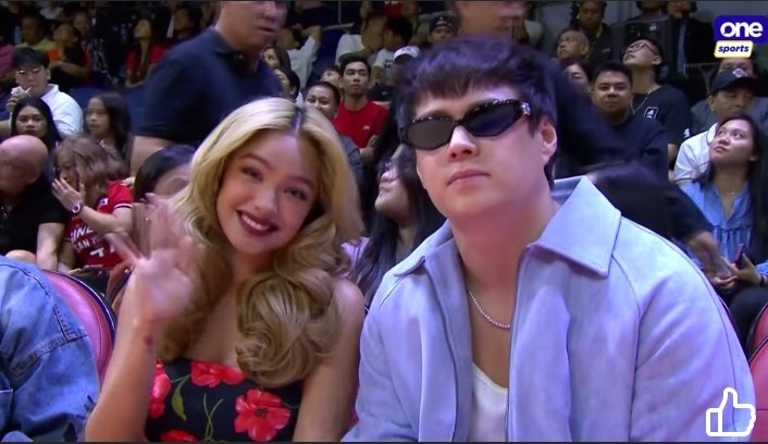 QuenDrea at the PBA halftime 

#ASecretinPragueOnNetflix