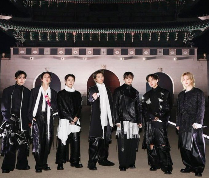 “Hooligan” by #BTS rises to #42 (+1) on the Top 200 Global Spotify Daily Chart with 2.414 million streams.