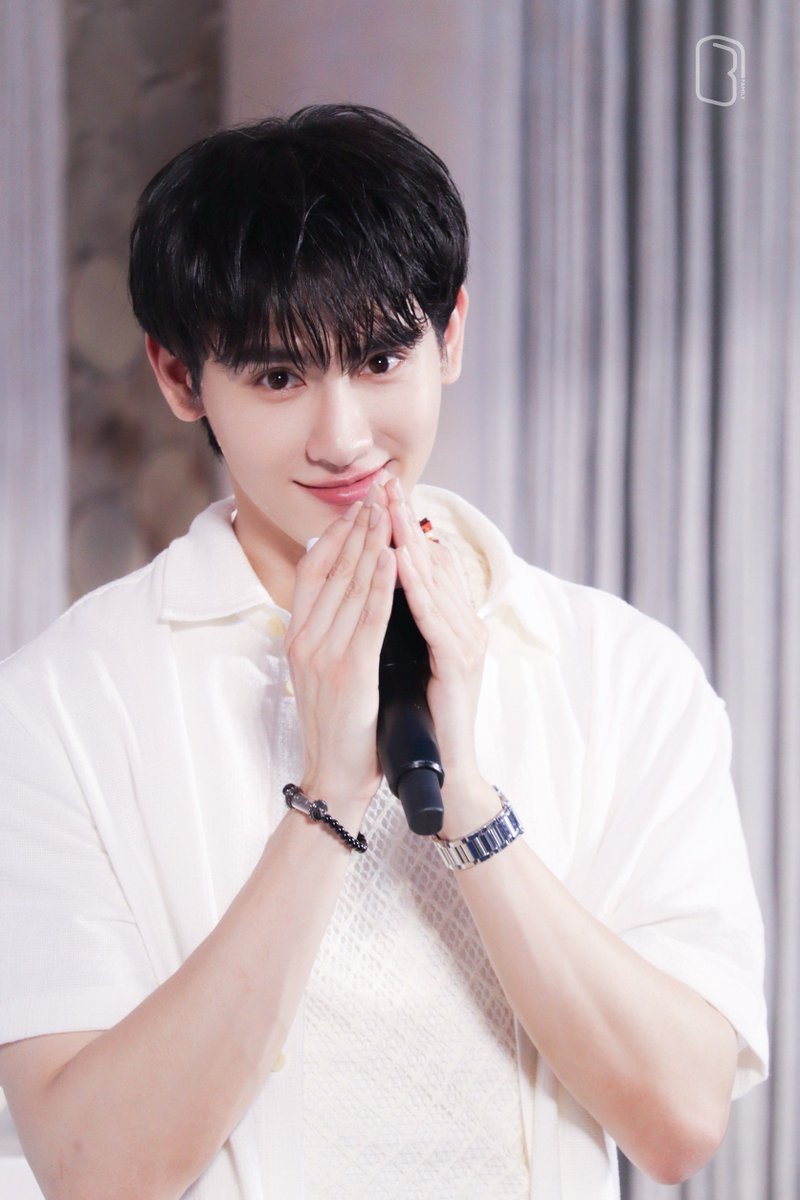 BOOK FAMILY OFFICIAL tweet media